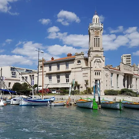 Apartment Le Repere De Charles Reboul